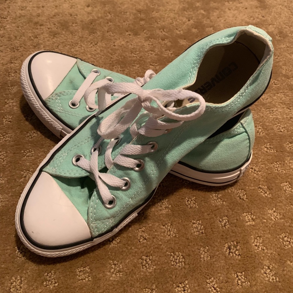 Women’s converse